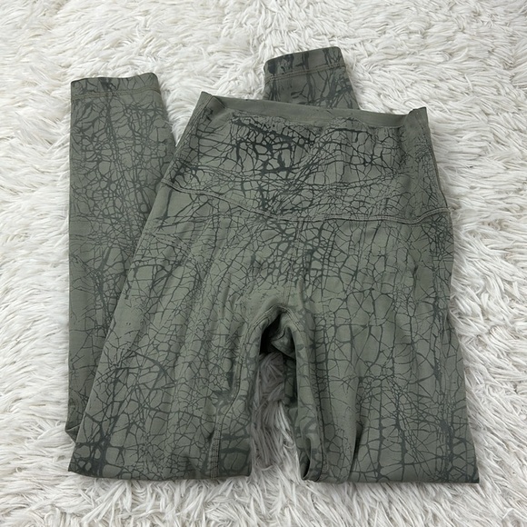 Lululemon Wunder Train High-Rise Tight 25" Thread Dye Rover Black - Picture 1 of 5